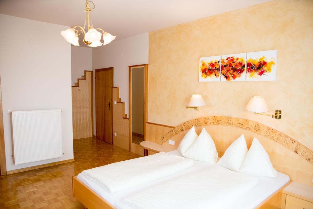 Hotel Restaurant Thadeushof Techelsberg Εξωτερικό φωτογραφία